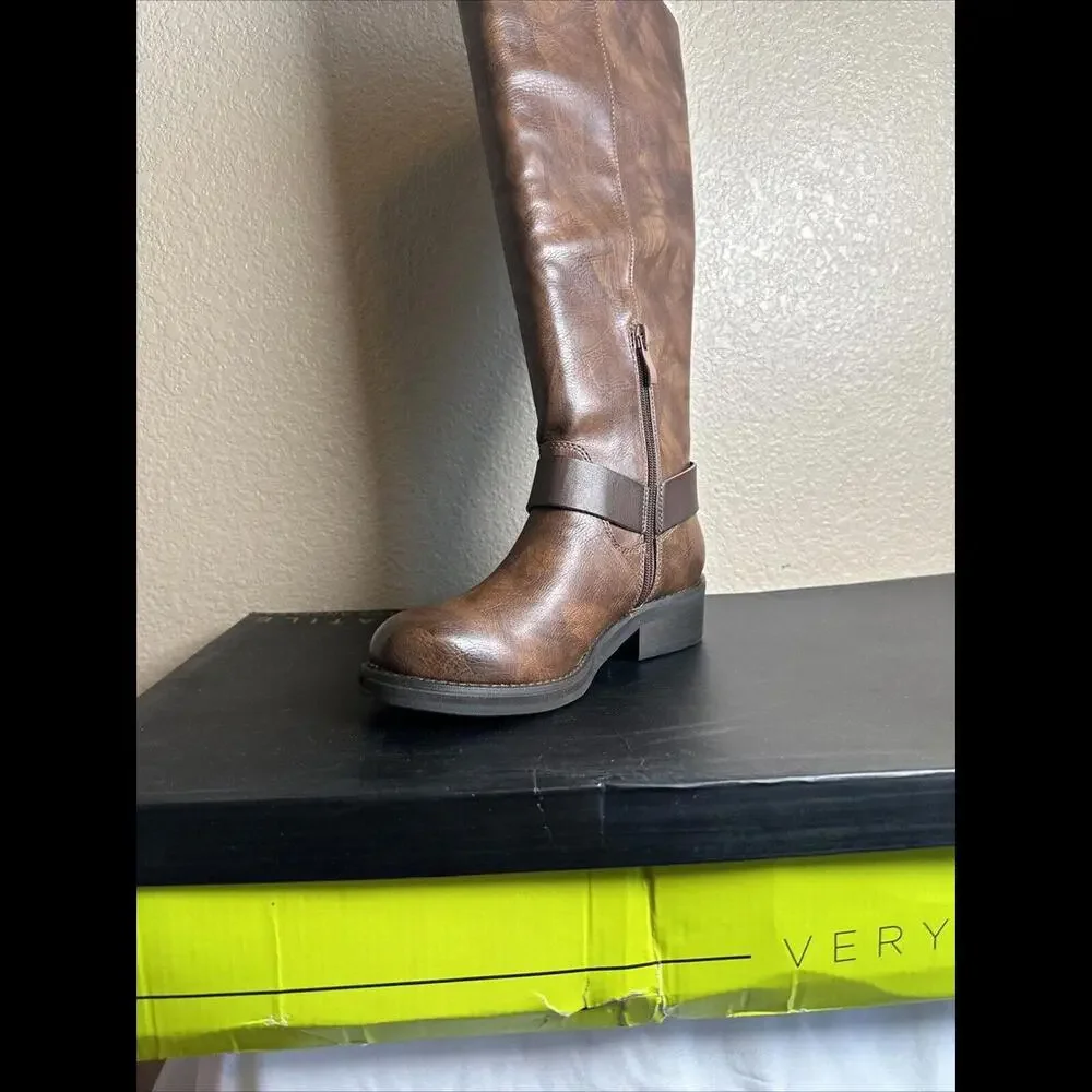 Very Volatile Meridee Brown Faux Leather‎ Woman Boot size. 6 inner half zipper